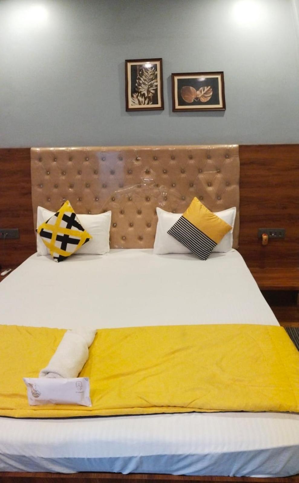 The Promise Hotel And Resort Tajpur Room photo